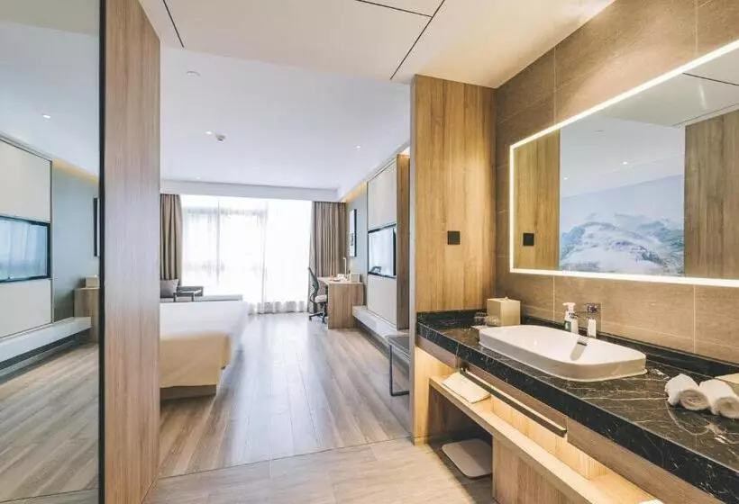 Atour Hotel Haining Leather City South Gate