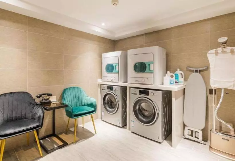 Atour Hotel Wuxi Sanyang Plaza