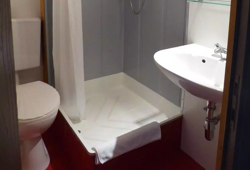 ベッドアンドブレックファースト Au Vieux Manoir