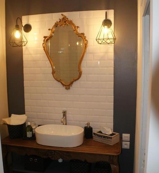 ベッドアンドブレックファースト Le Chateau De La Barre