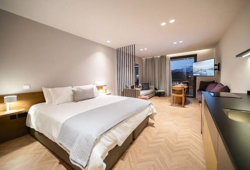 Hotel Alinea Suites Limassol Center