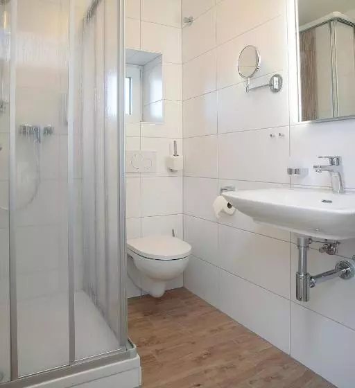 Hotelli Landgasthof Linde