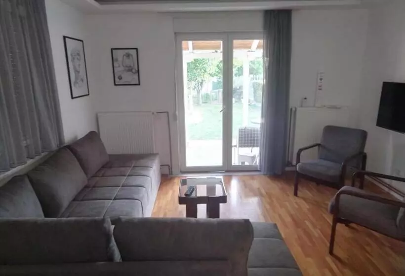 پانسیون Apartmani Pause