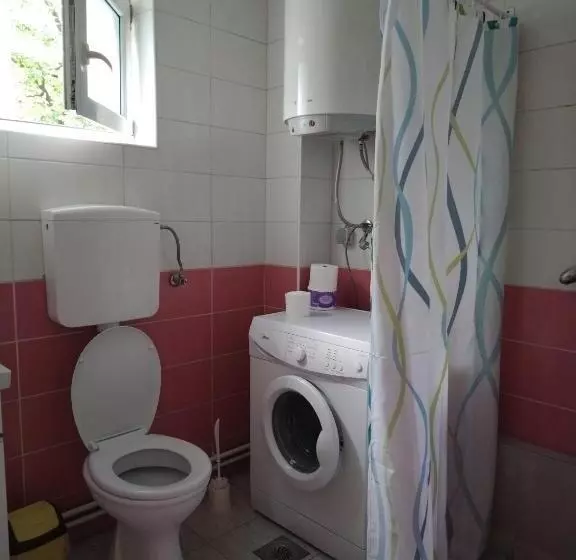 پانسیون Apartmani Pause