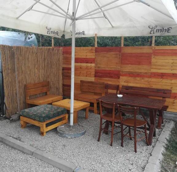 پانسیون Apartmani Pause