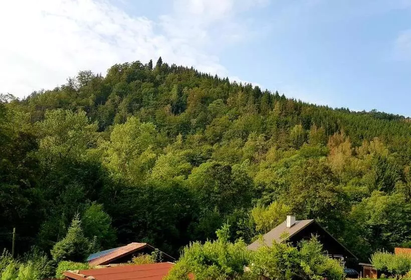 Retkeilymaja čertovka Peklo