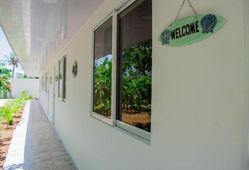 تختخواب و صبحانه Zaboka Sai