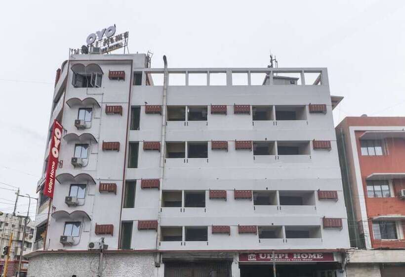 Hotel Oyo 43893 Uhome  Pvtltd