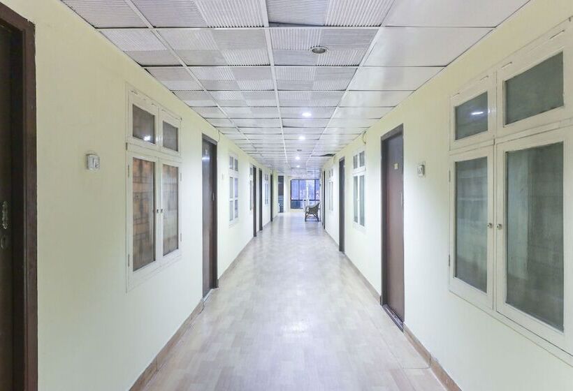 Hotel Oyo 43893 Uhome  Pvtltd