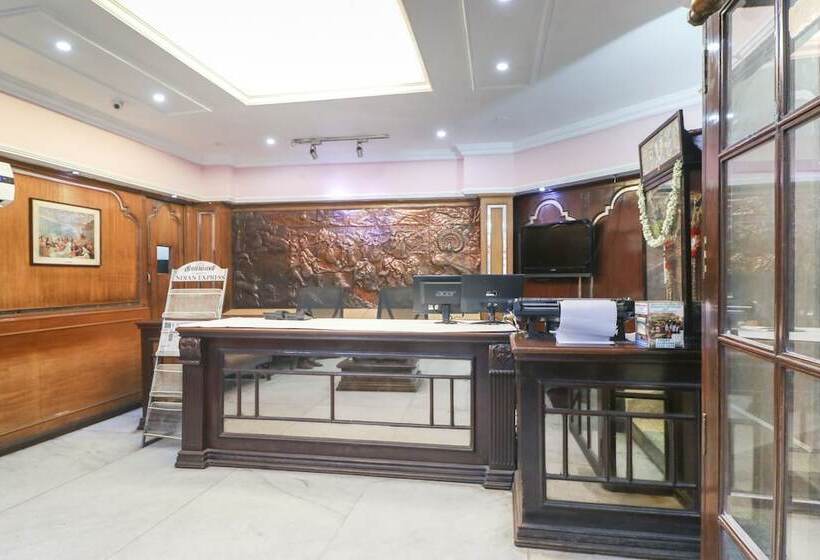 Hotel Oyo 43893 Uhome  Pvtltd