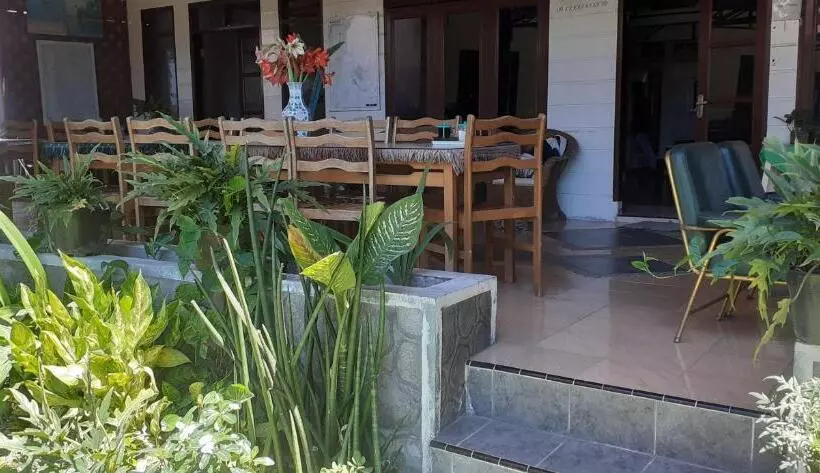 Majatalo Wisma Sibayak Guesthouse Berastagi