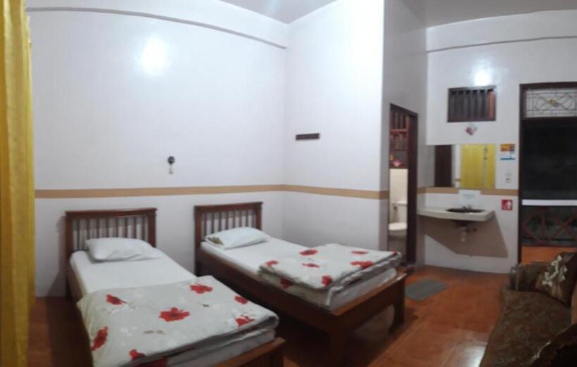 פנסיון Wisma Sibayak Guesthouse Berastagi