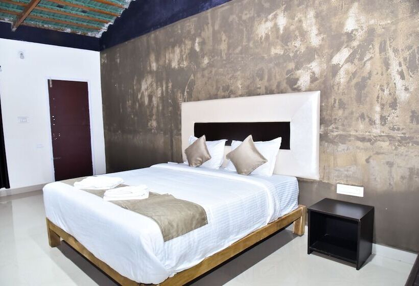 Отель Hoysala Resort