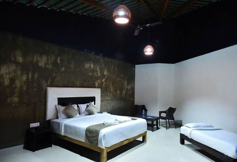 Отель Hoysala Resort