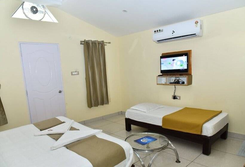 Отель Hoysala Resort