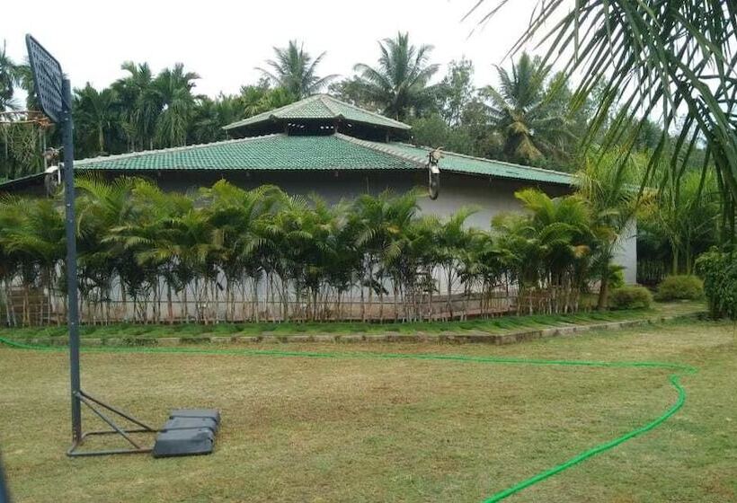 Отель Hoysala Resort