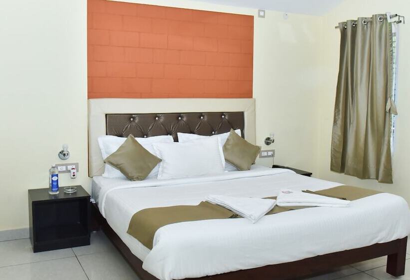 Отель Hoysala Resort