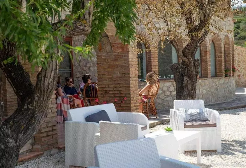 M A S L A P A U Country Hotel   Adults Only