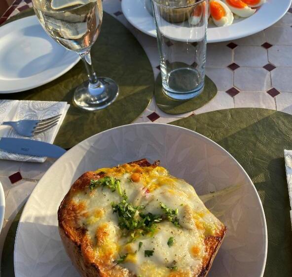 M A S L A P A U Country Hotel Adults Only