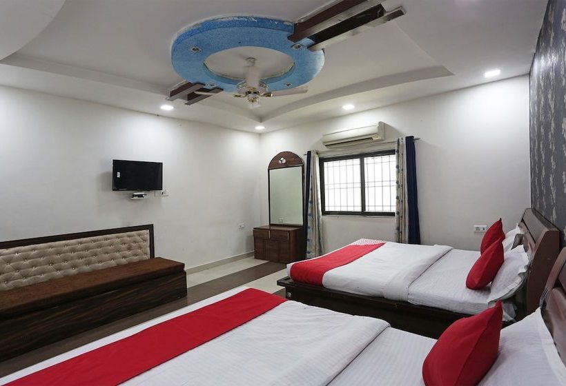 ホテル Oyo 39932 Sibbal Farms