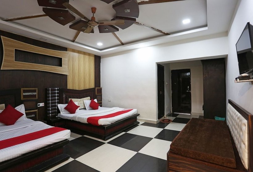 ホテル Oyo 39932 Sibbal Farms