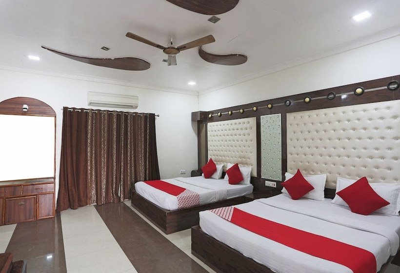 ホテル Oyo 39932 Sibbal Farms