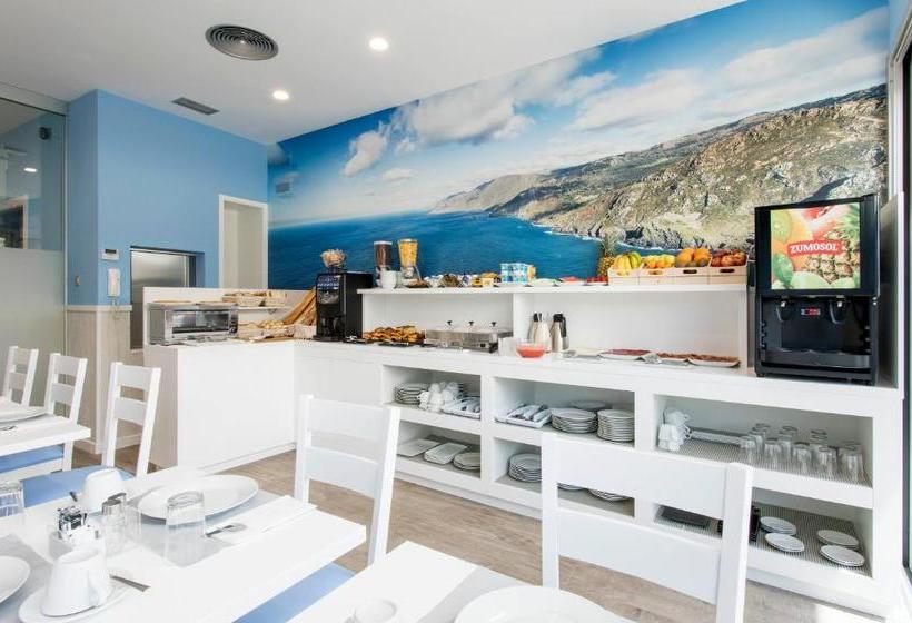 پانسیون Hostal Praia Madalena