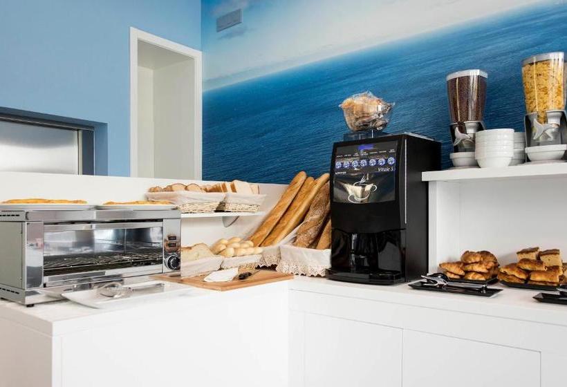 پانسیون Hostal Praia Madalena