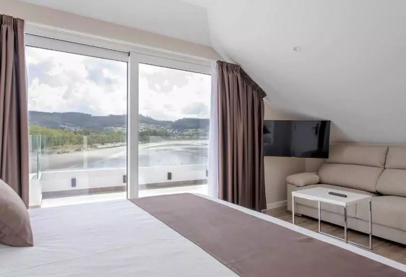 ペンション Hostal Praia Madalena
