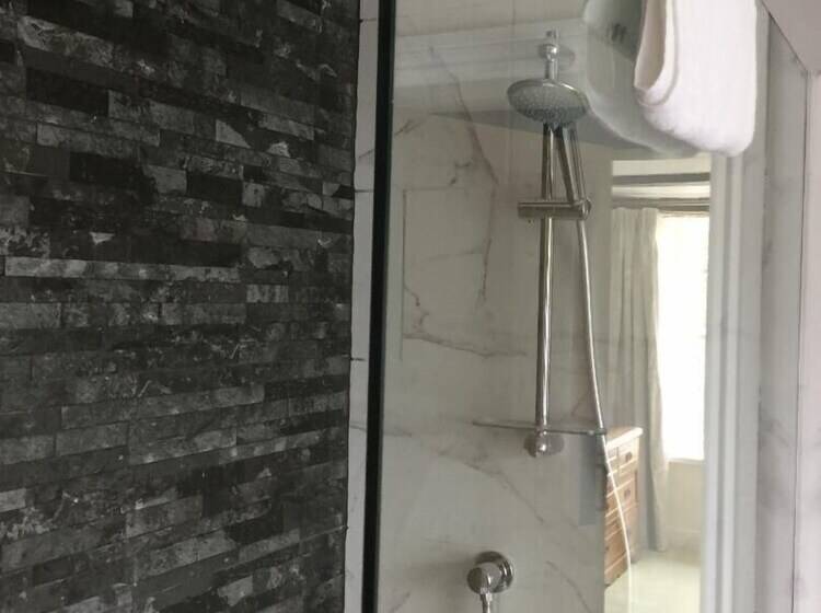 The Burrows Bed And Breakfast