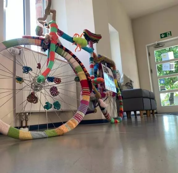 Hotelli Gästehaus & Café Leeze