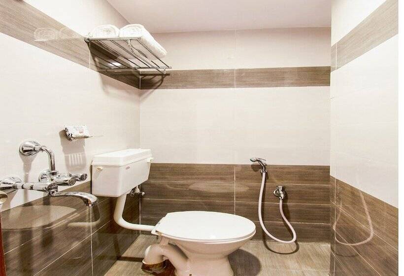 فندق Oyo 29061 Suryas Grand