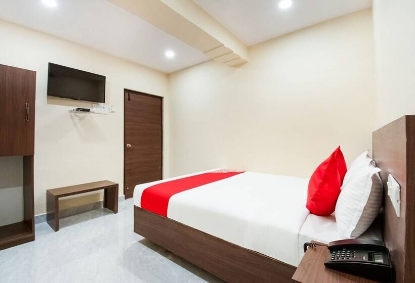 فندق Oyo 29061 Suryas Grand