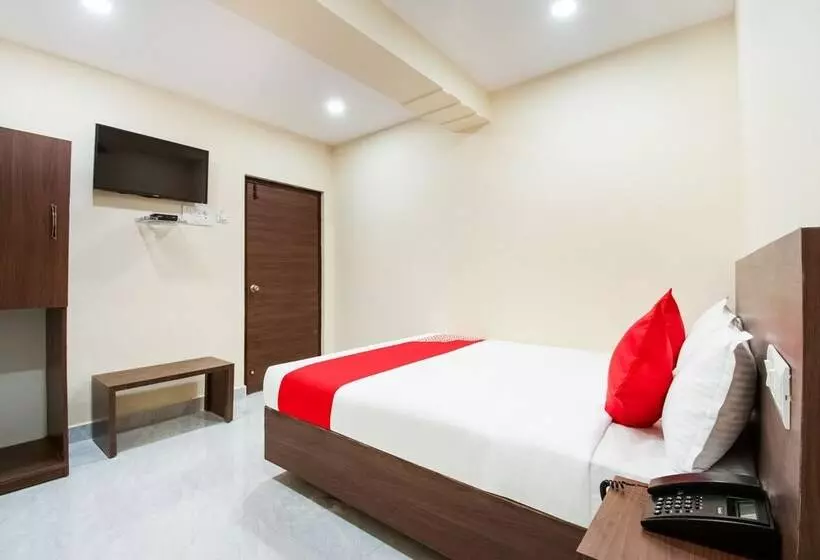 هتل Oyo 29061 Suryas Grand