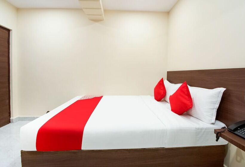 فندق Oyo 29061 Suryas Grand