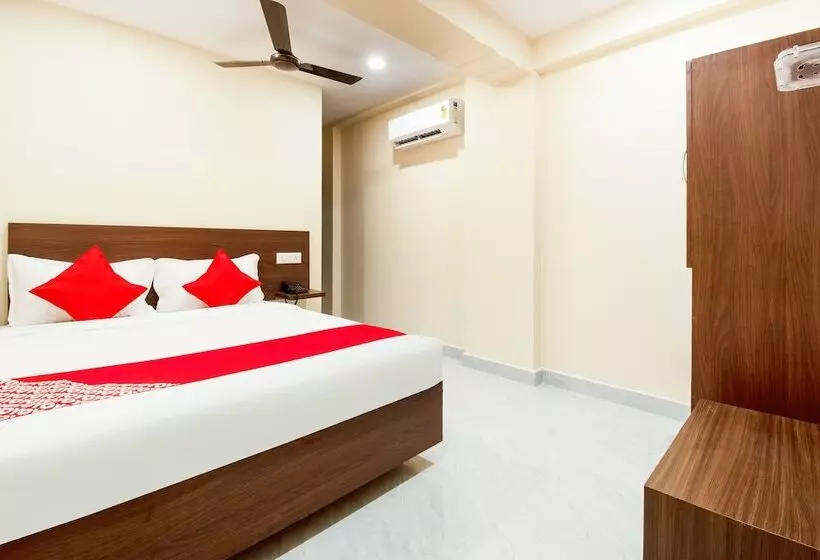 هتل Oyo 29061 Suryas Grand