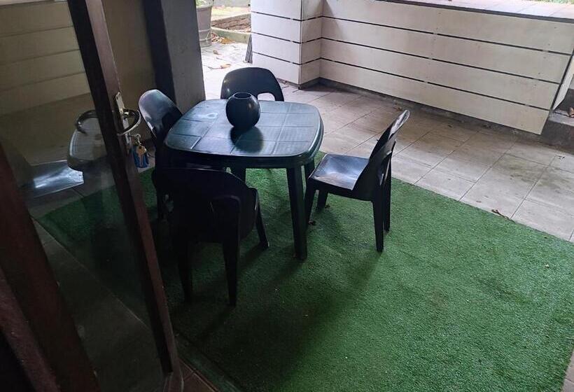 مبيت وإفطار Garden Apartments