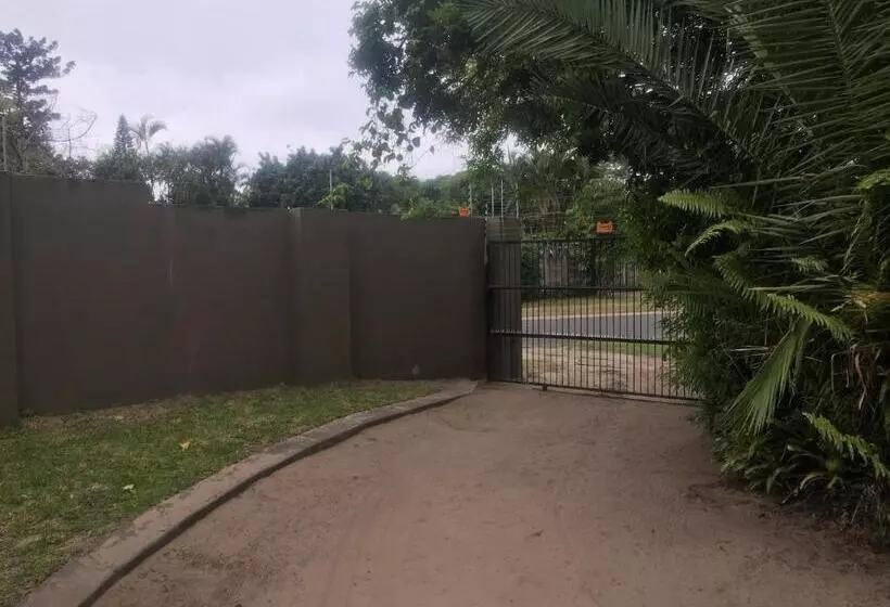 ベッドアンドブレックファースト Garden Apartments