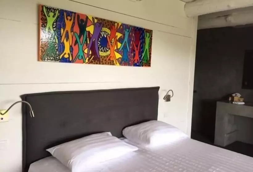 Aamiaismajoitus (B&B) Les Cabanons De Mémé Jeannette