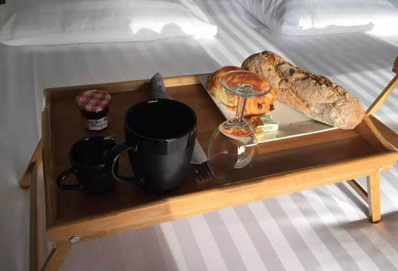 Aamiaismajoitus (B&B) Les Cabanons De Mémé Jeannette