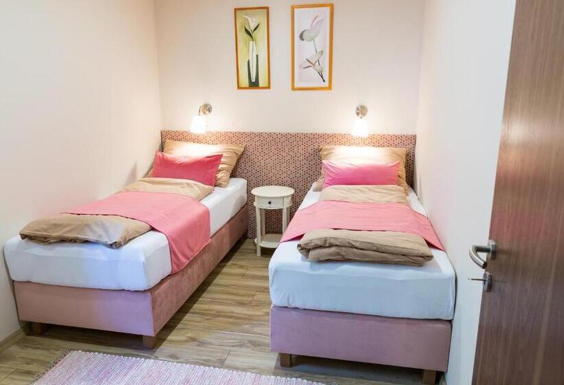 ベッドアンドブレックファースト Solegutta