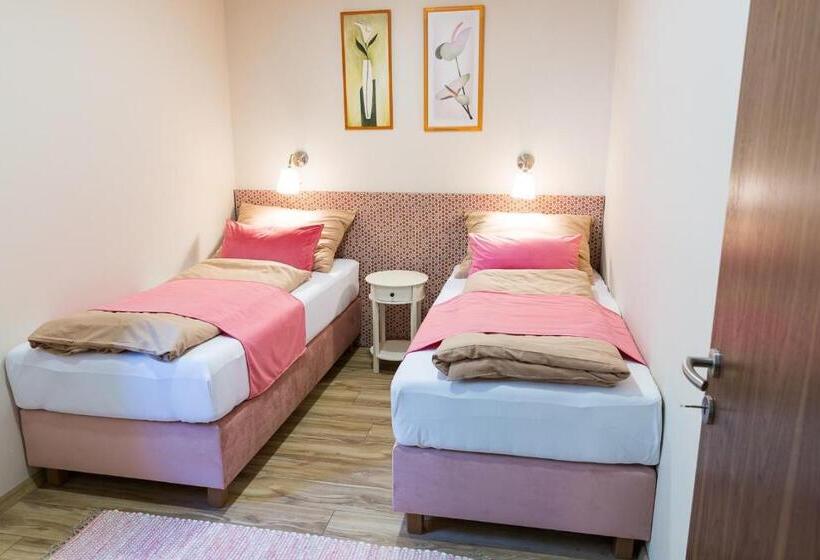 ベッドアンドブレックファースト Solegutta