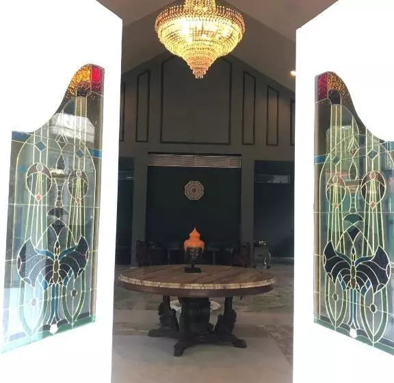 هتل Munjoh Island House