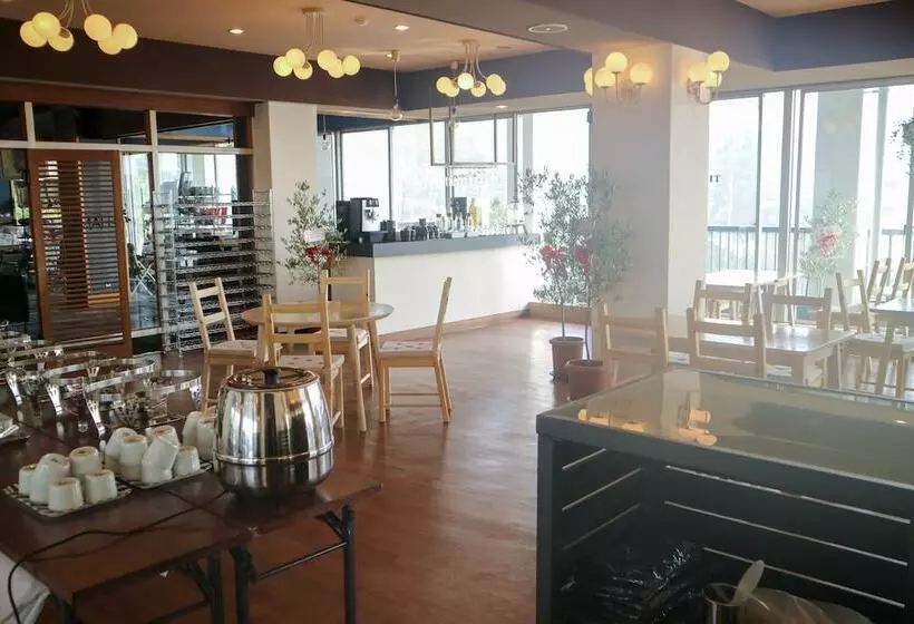 Hotelli &resort Yamanouchi Hills