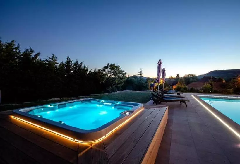 Aamiaismajoitus (B&B) Nuits Aux Sources