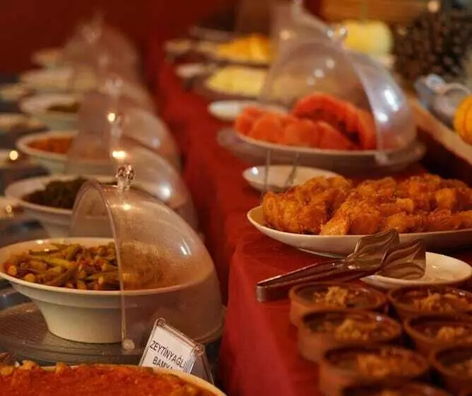 Lomakeskus Eden Bungalows And Beach