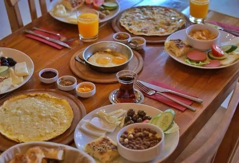 Lomakeskus Eden Bungalows And Beach