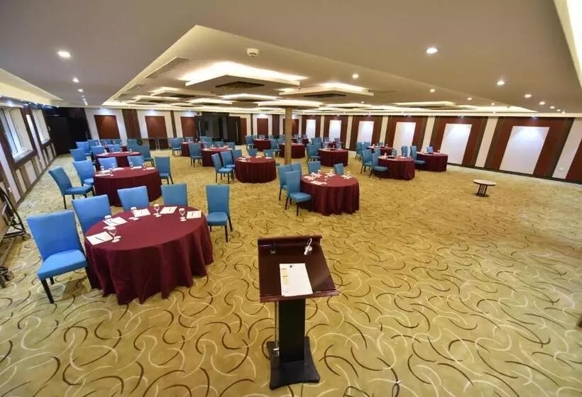 The District Hotel Najran