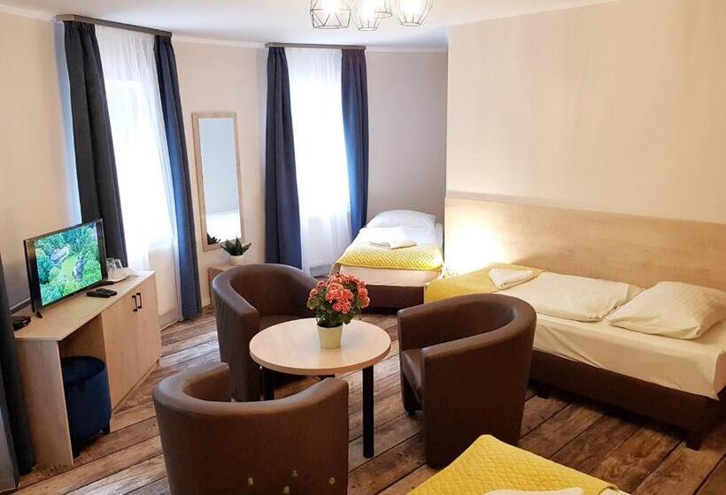 צימר Erdővarázs Panzió