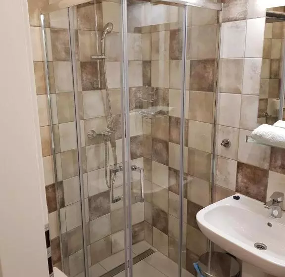 Aamiaismajoitus (B&B) Erdővarázs Panzió